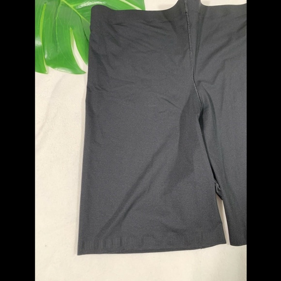 NEW‎ $52 Spanx Thinstincts Girl Shaper Shorts Small - Picture 10 of 12